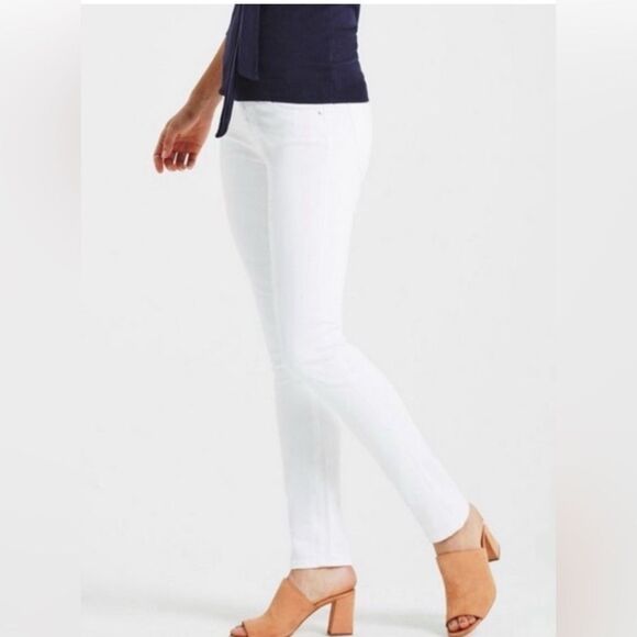 AG Jeans Women’s Size 29 The STILT Cigarette Leg White Jeans - Picture 1 of 10
